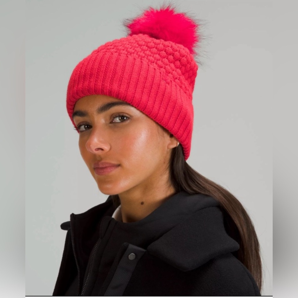 NEW Lululemon Bubble Knot Pom Beanie carnation red
